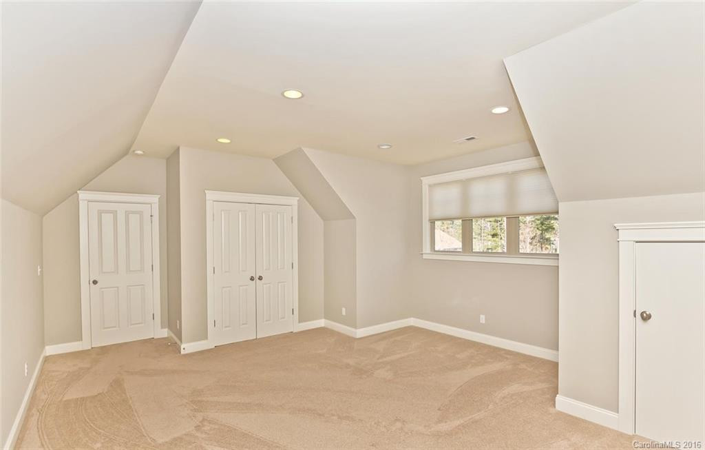 8 Light Cahill Court - Photo 13