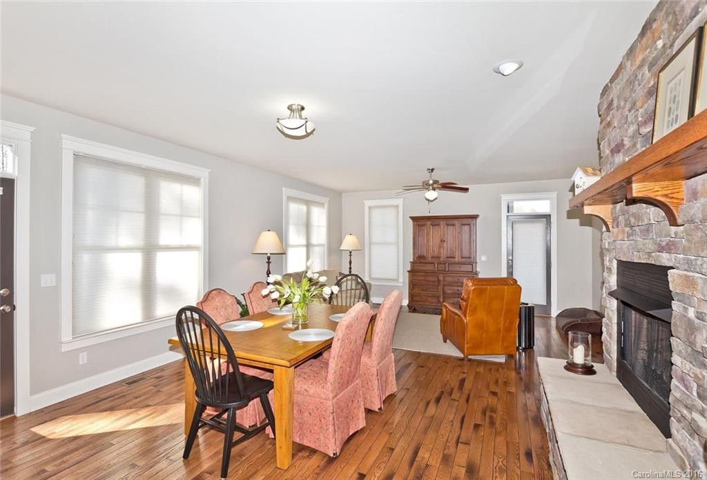 8 Light Cahill Court - Photo 8