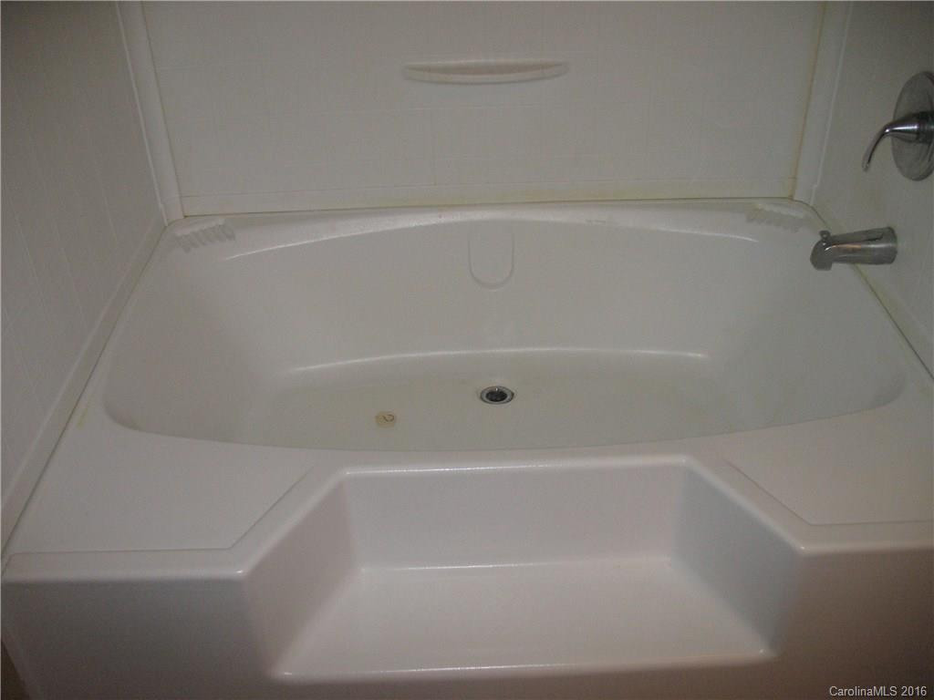 5 Clark Farm Court #19 - Photo 16