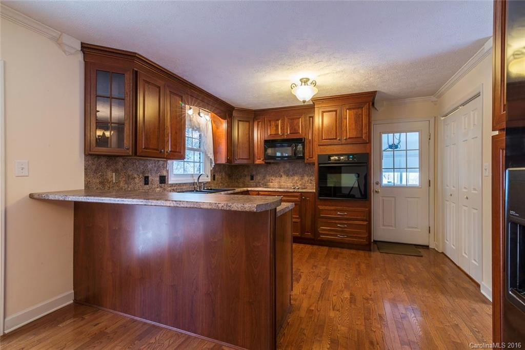 225 Ollie Weaver Road - Photo 3