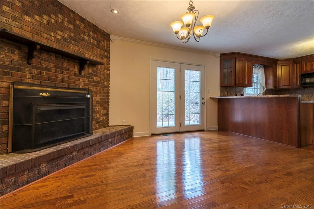 225 Ollie Weaver Road - Photo 4