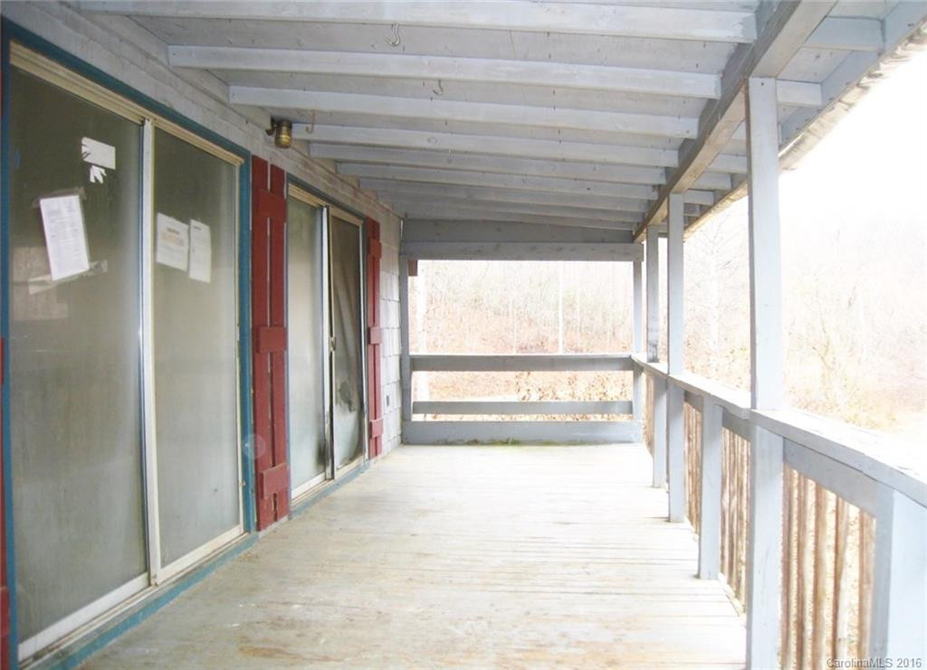 588 Levi Road - Photo 2
