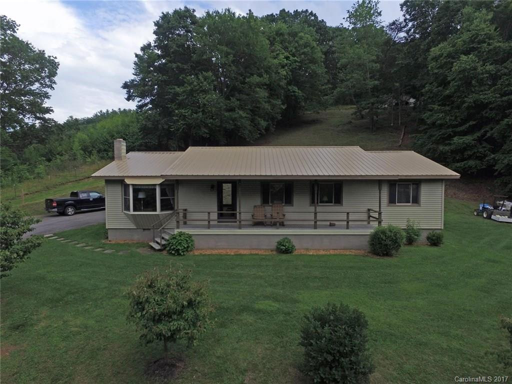 118 Wisteria Way