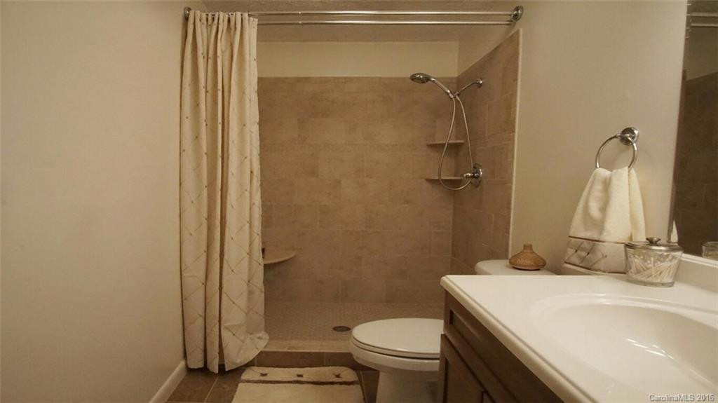 118 Wisteria Way - Photo 11