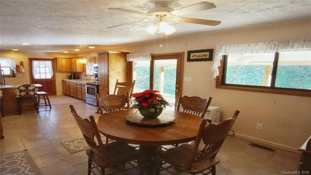 118 Wisteria Way - Photo 4