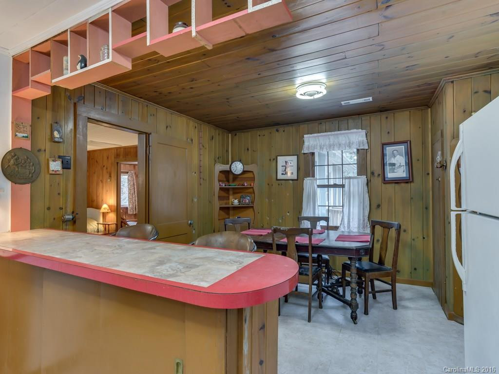 804 Pearson Falls Road - Photo 3