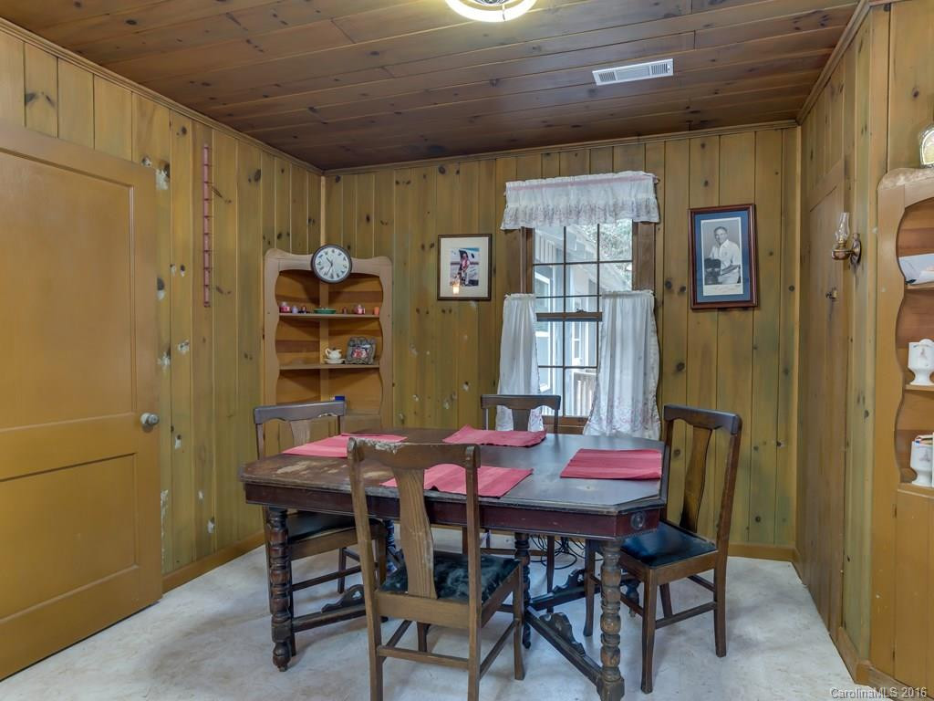 804 Pearson Falls Road - Photo 4