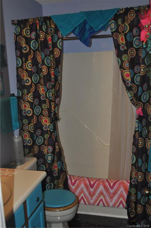 1305 Oakland Street #4 - Photo 6