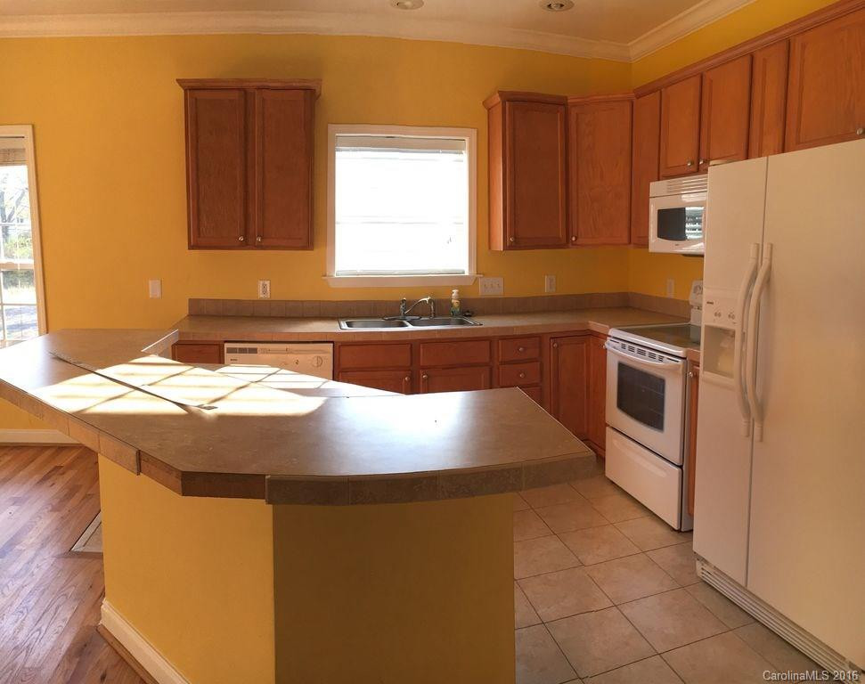 145 Onteora Boulevard - Photo 2