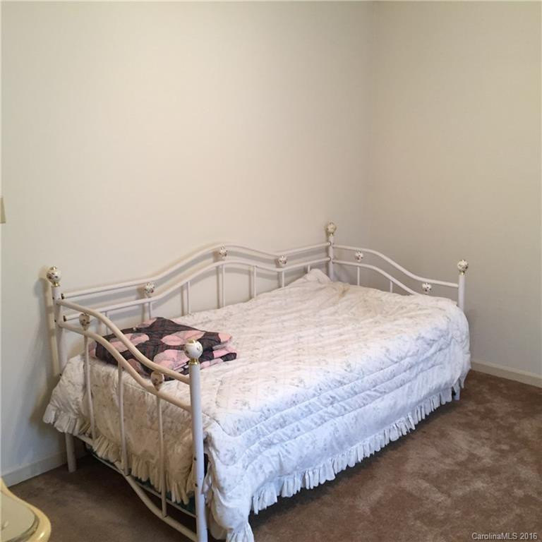 370 Shady Woods Lane - Photo 17