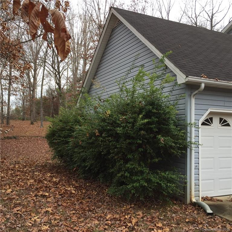 370 Shady Woods Lane - Photo 22