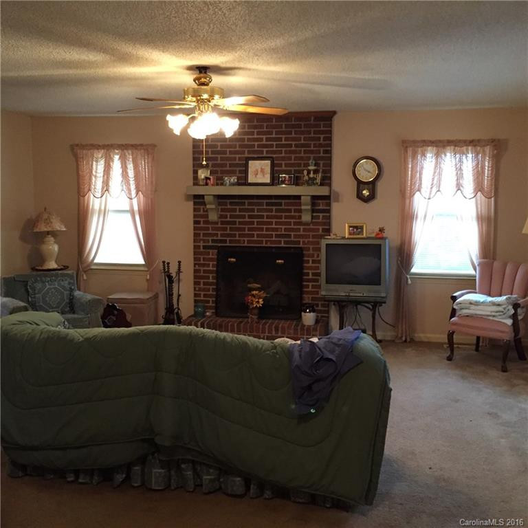 370 Shady Woods Lane - Photo 9
