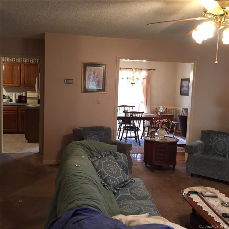 370 Shady Woods Lane - Photo 10
