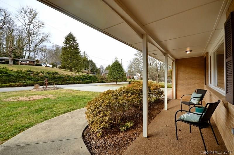 113 Delphia Drive - Photo 2