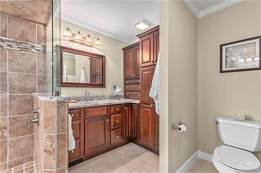 103 Racine Place - Photo 11