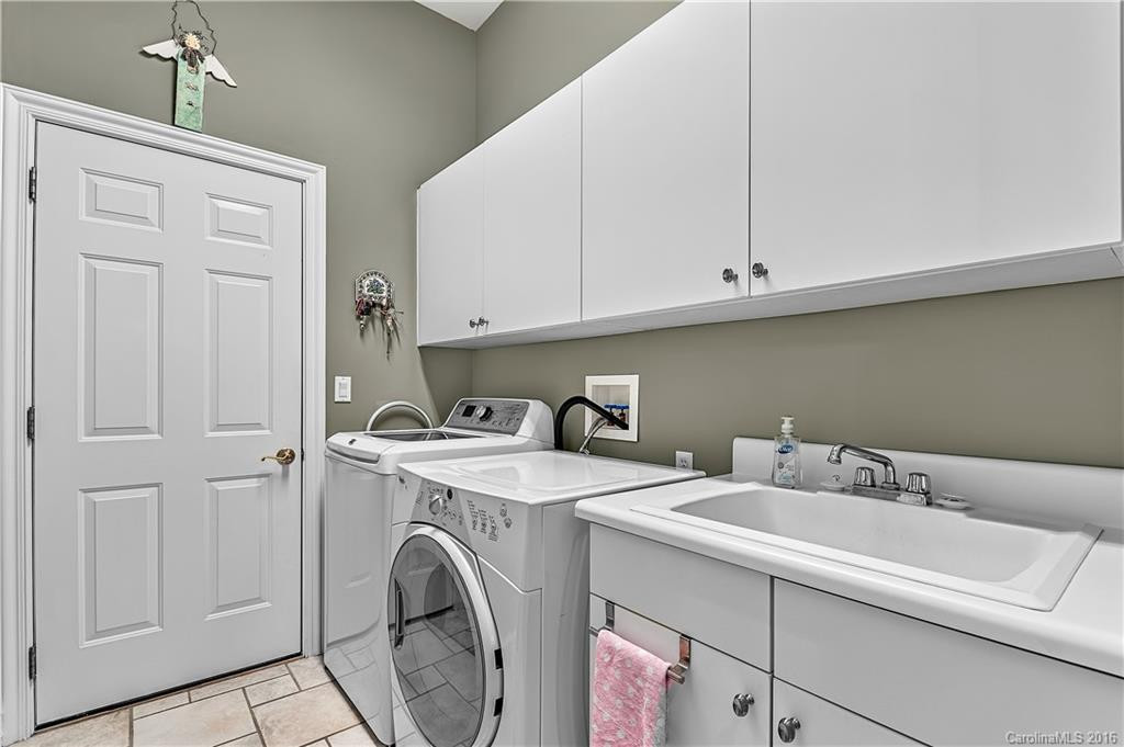103 Racine Place - Photo 14