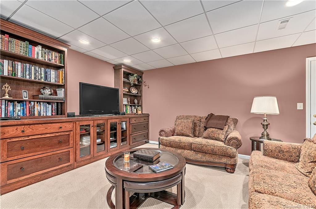 103 Racine Place - Photo 17
