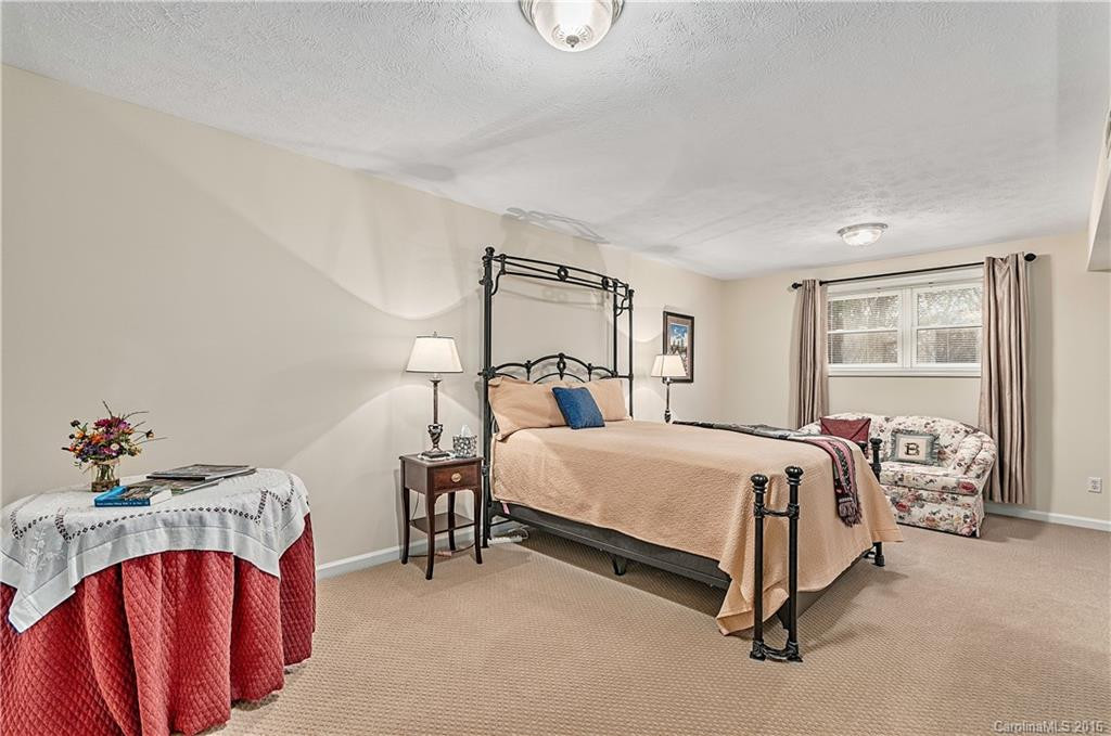 103 Racine Place - Photo 19
