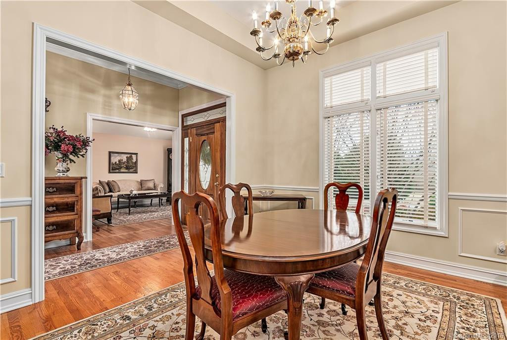103 Racine Place - Photo 3