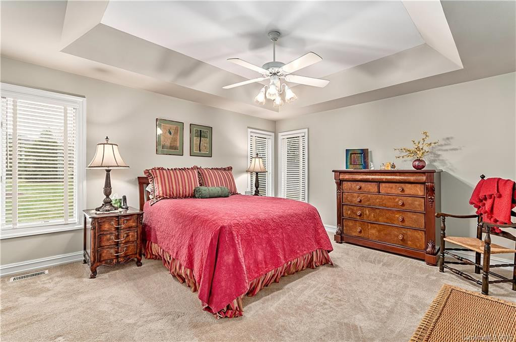 103 Racine Place - Photo 9