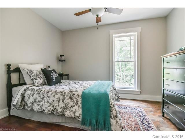 207 Locust Street - Photo 13