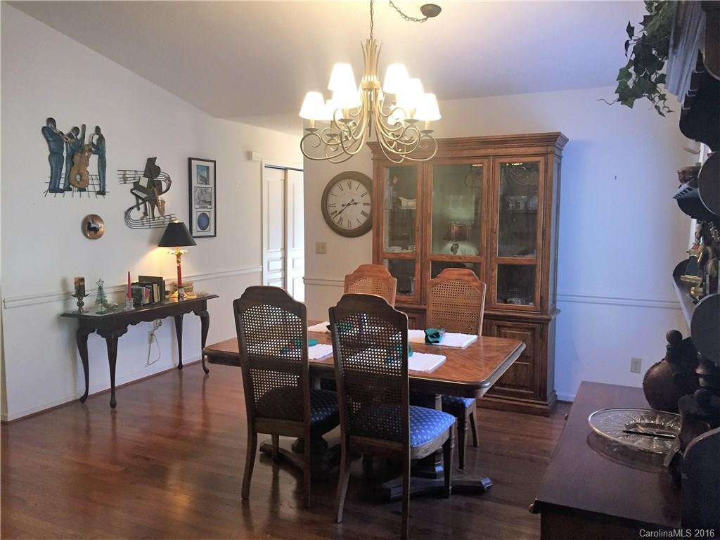 401 Fox Den Court #401 - Photo 4