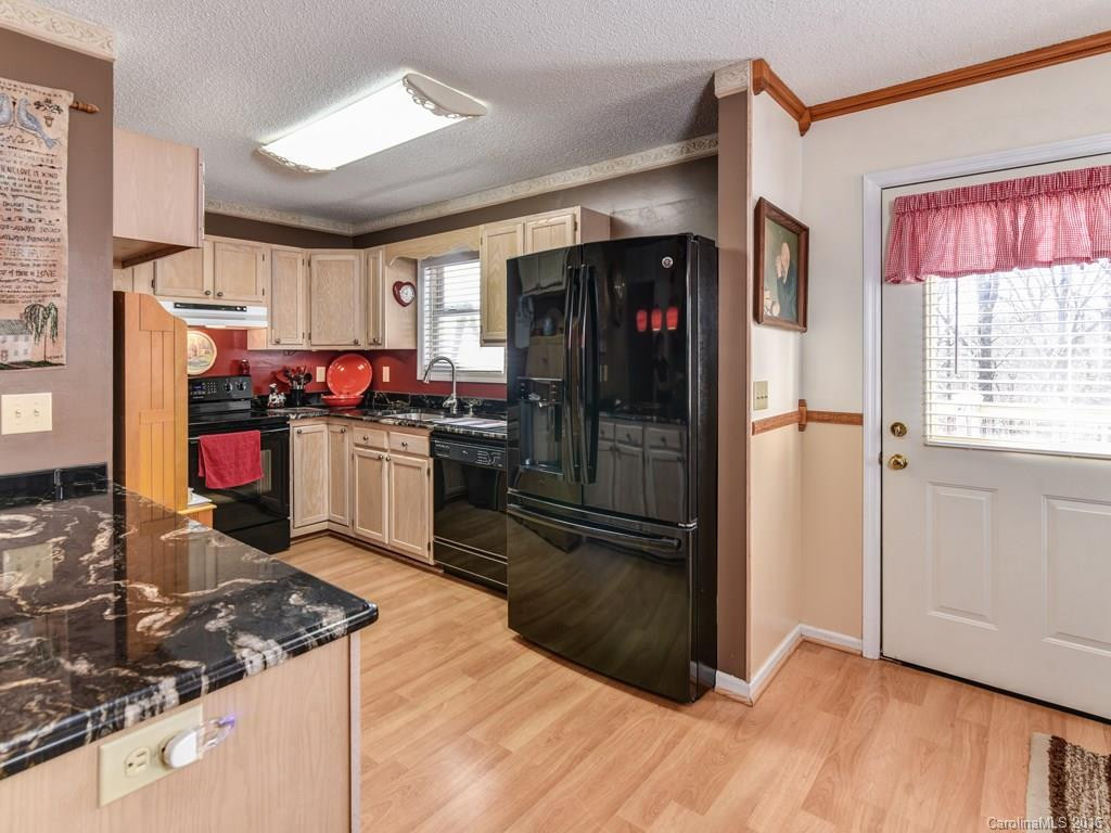 637 Burnside Trail - Photo 7