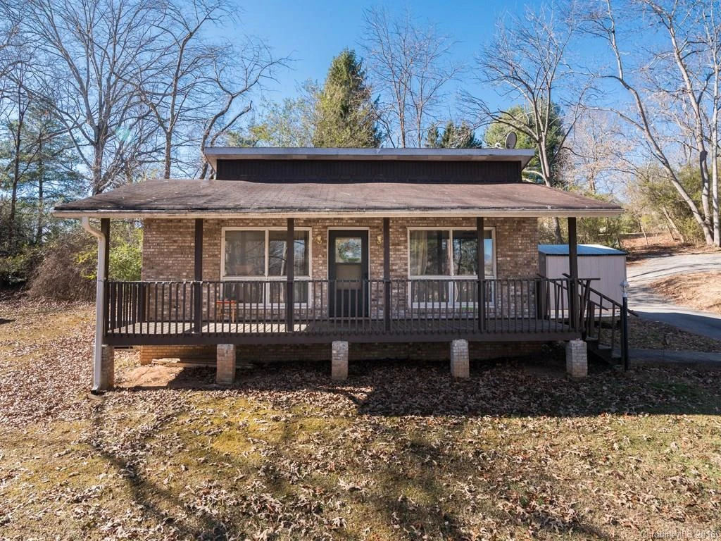 11 Holcombe Drive