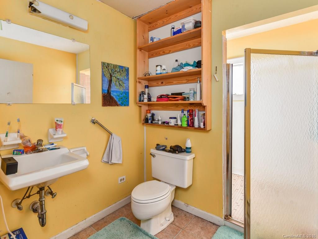 11 Holcombe Drive - Photo 14