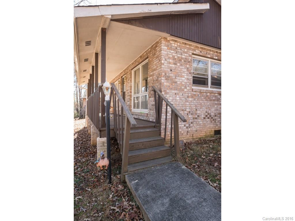 11 Holcombe Drive - Photo 4