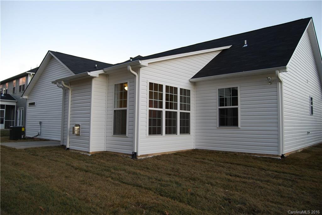 243 Hiawassee Road - Photo 2