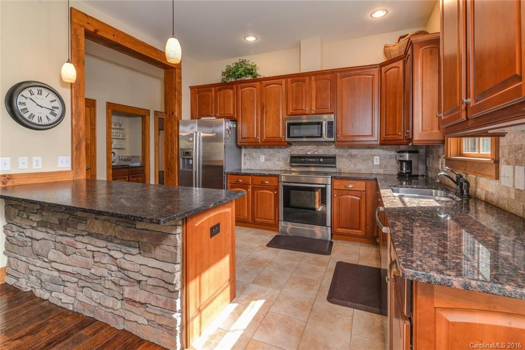 20 Turning Leaf Lane - Photo 9