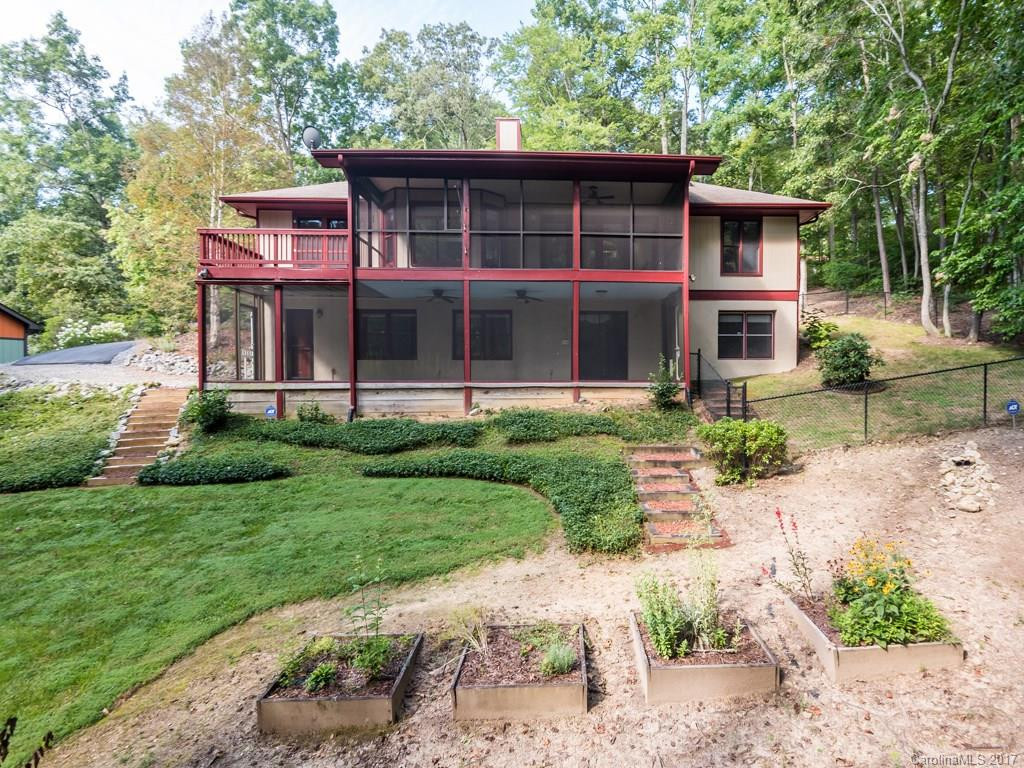 121 Foothills Drive - Photo 2