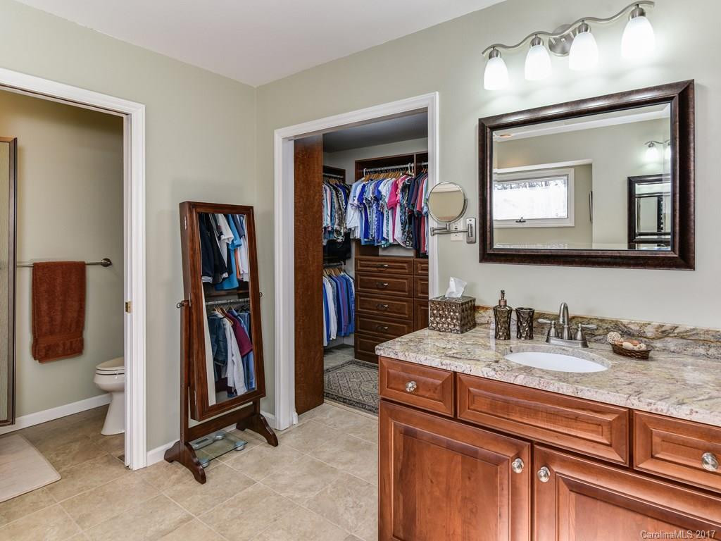 121 Foothills Drive - Photo 14