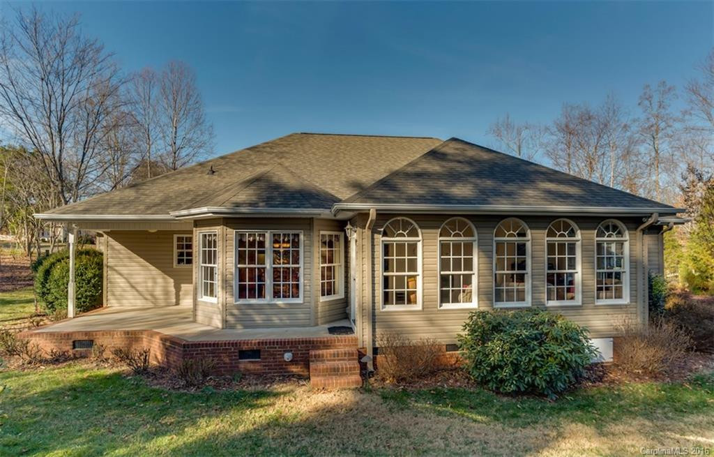 148 Hannah Drive - Photo 3