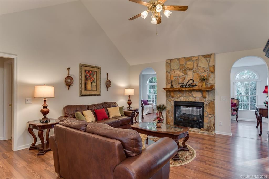 148 Hannah Drive - Photo 7