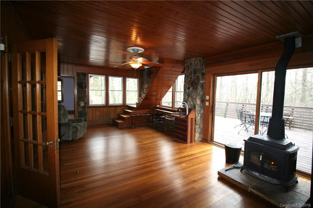 618 Sunset Drive - Photo 3