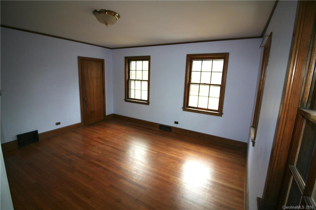 618 Sunset Drive - Photo 8