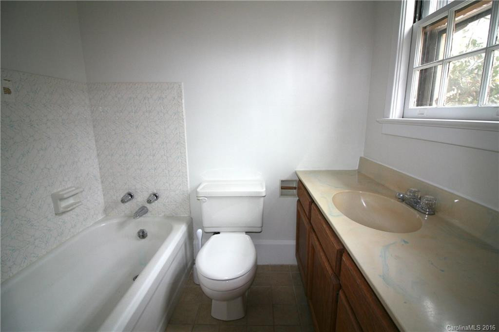 618 Sunset Drive - Photo 10