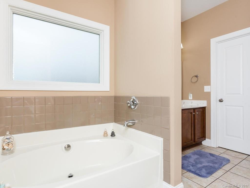 456 Rowland Road - Photo 13