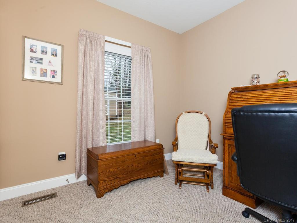 456 Rowland Road - Photo 15