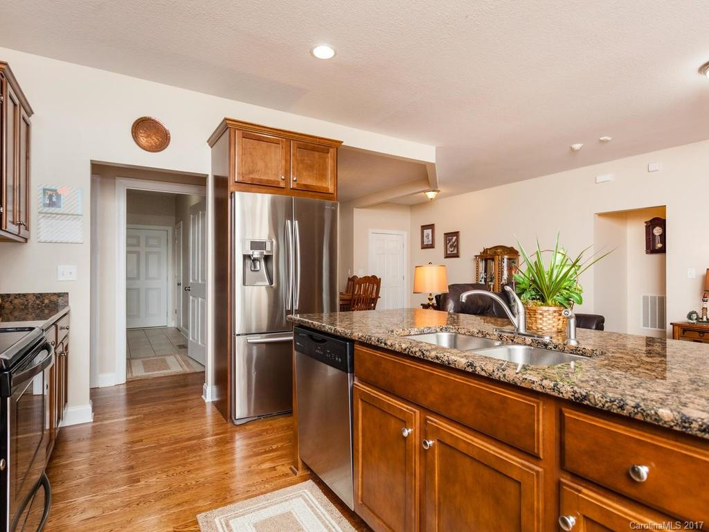 456 Rowland Road - Photo 8