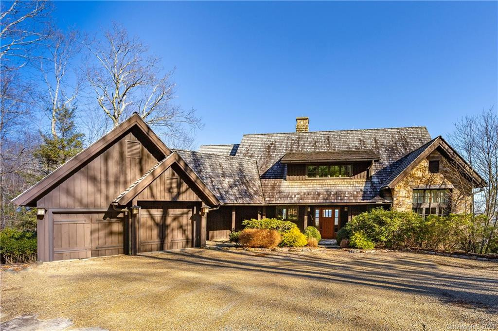 1035 Toxaway Drive