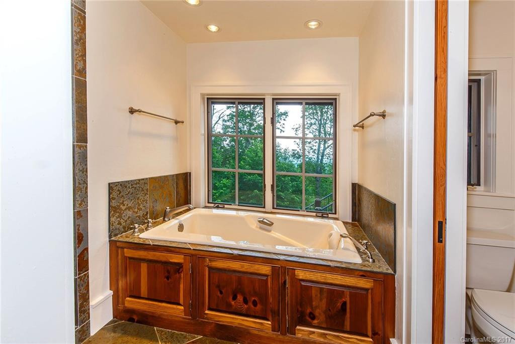 1035 Toxaway Drive - Photo 13