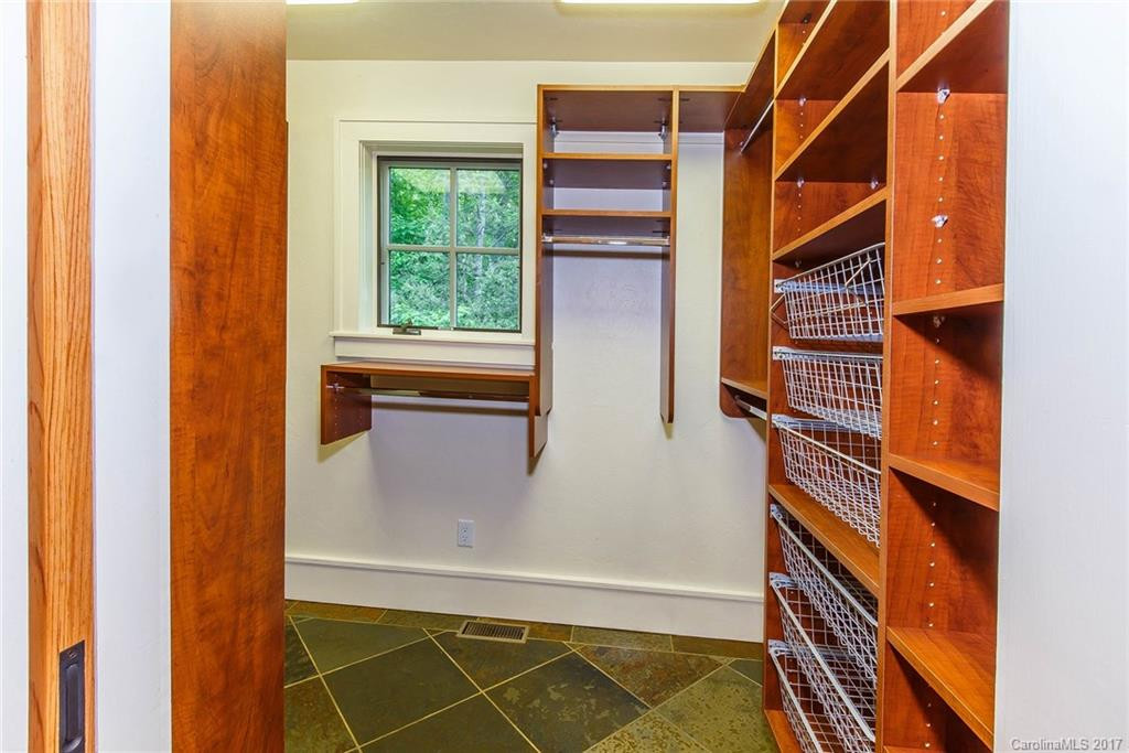 1035 Toxaway Drive - Photo 14