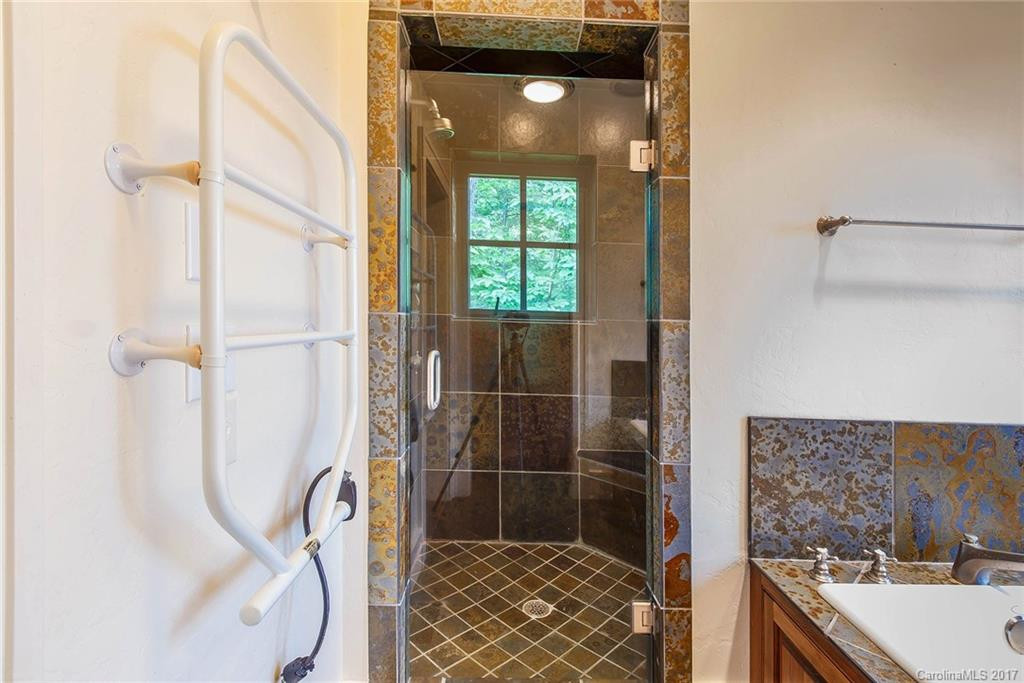 1035 Toxaway Drive - Photo 15