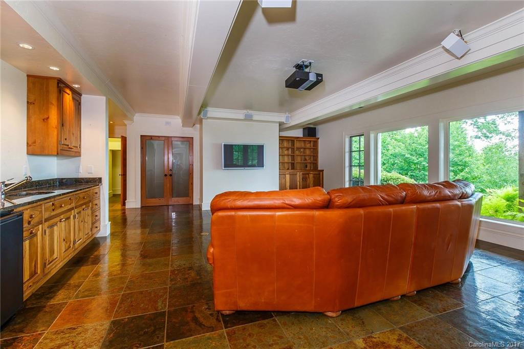 1035 Toxaway Drive - Photo 19