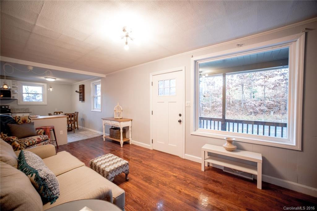 155 Carroll Avenue - Photo 3