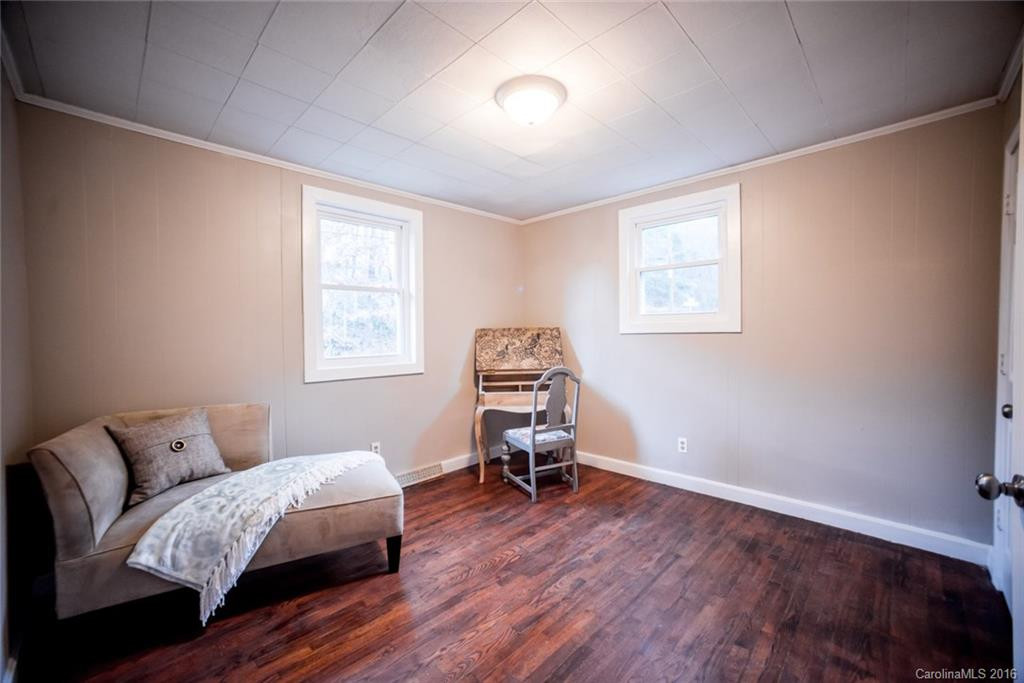 155 Carroll Avenue - Photo 5