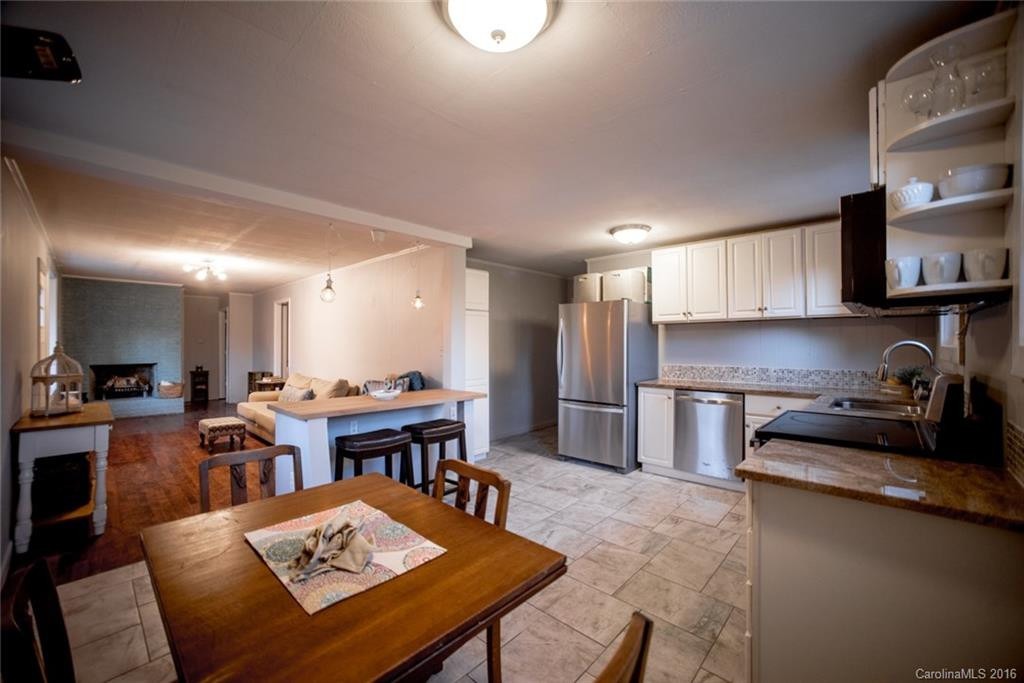 155 Carroll Avenue - Photo 8